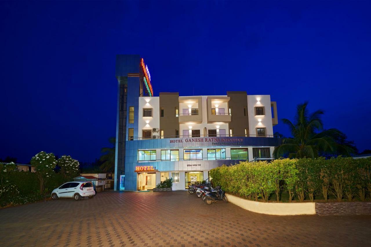 Hotel Ganeshratna Executive Kolhapur Exterior foto